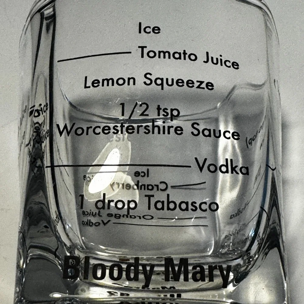 Kikkerland Bartending Rocks‎ Glasses Set of 2 & 8 Recipes